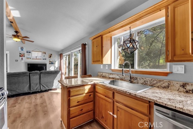 Detail Gallery Image 10 of 33 For 16150 Jellys Ferry, Red Bluff,  CA 96080 - 2 Beds | 1 Baths