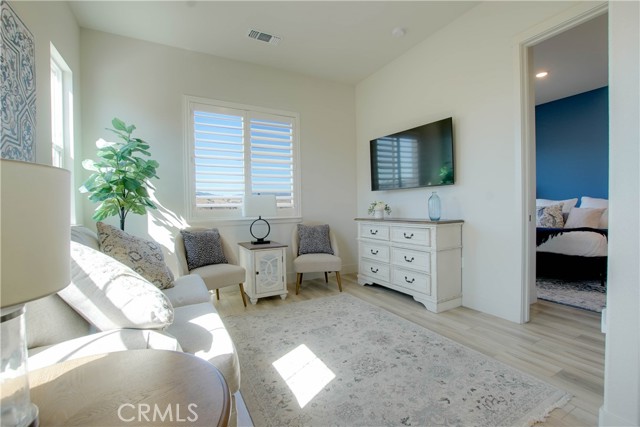 208 Luna Way, Hollister CA: https://media.crmls.org/medias/fa7c8a49-e2c8-4a46-94d8-7a51cf71cb64.jpg