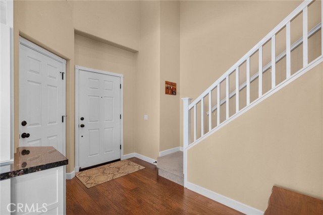 27711 Adonis Lane, Canyon Country CA: https://media.crmls.org/medias/fa7ce5e7-878d-4c29-93f9-de4029289546.jpg