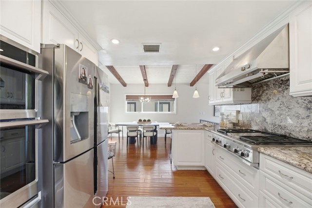 Detail Gallery Image 22 of 63 For 1001 2nd, Hermosa Beach,  CA 90254 - 5 Beds | 3/1 Baths