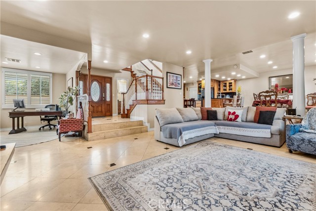 Detail Gallery Image 14 of 44 For 5176 W 134th Pl, Hawthorne,  CA 90250 - 5 Beds | 4/1 Baths