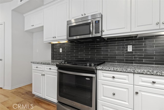 Detail Gallery Image 18 of 34 For 1370 Clementine Way, Fullerton,  CA 92833 - 3 Beds | 3 Baths