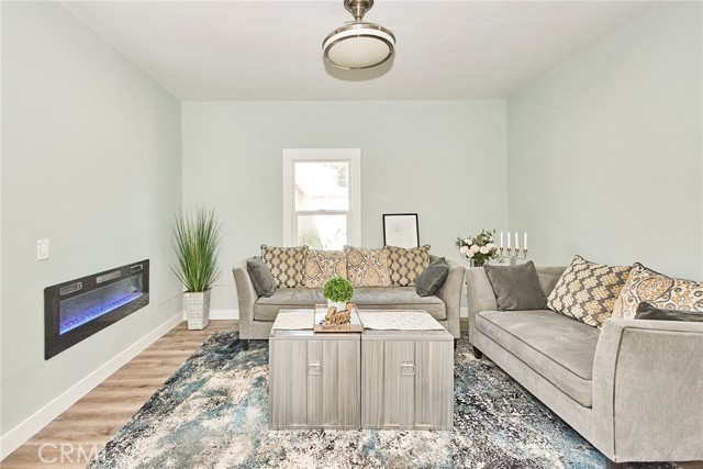 2493 Northbend Street, Riverside CA: https://media.crmls.org/medias/fa7ec8e8-cf97-45a4-8003-979e852c08d8.jpg