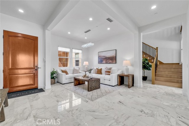 Detail Gallery Image 3 of 75 For 520 N Bardsdale Pl, Brea,  CA 92821 - 5 Beds | 5/1 Baths