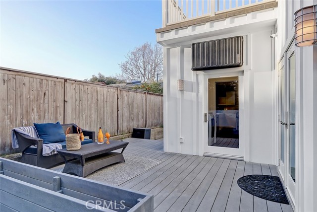1146 18th Street, Manhattan Beach, California 90266, 4 Bedrooms Bedrooms, ,2 BathroomsBathrooms,Residential,Sold,18th,SB22027666