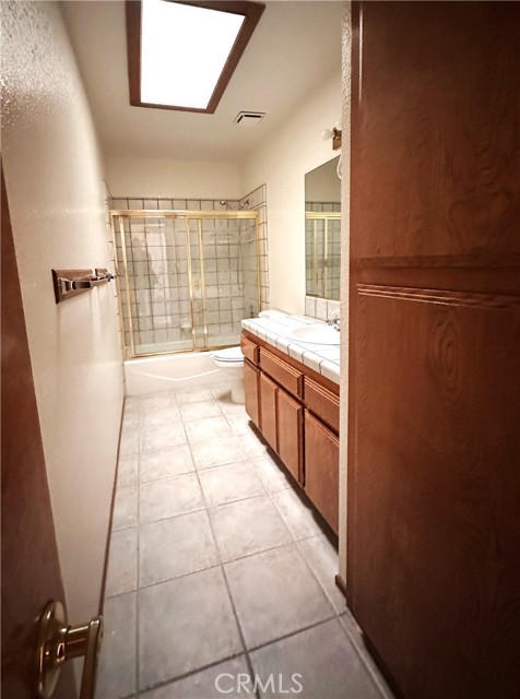 Detail Gallery Image 16 of 26 For 13005 Greensboro, Victorville,  CA 92395 - 3 Beds | 2 Baths