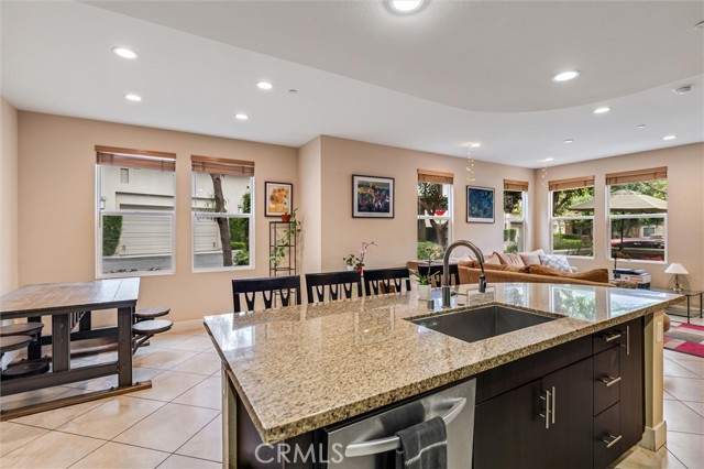 Detail Gallery Image 14 of 41 For 46 Beacon Way, Aliso Viejo,  CA 92656 - 3 Beds | 2/1 Baths