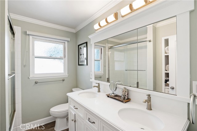 11243 Gaviota Avenue, Granada Hills CA: https://media.crmls.org/medias/fa80d9a6-90c7-4fcc-9f4e-4d963f1e75c9.jpg
