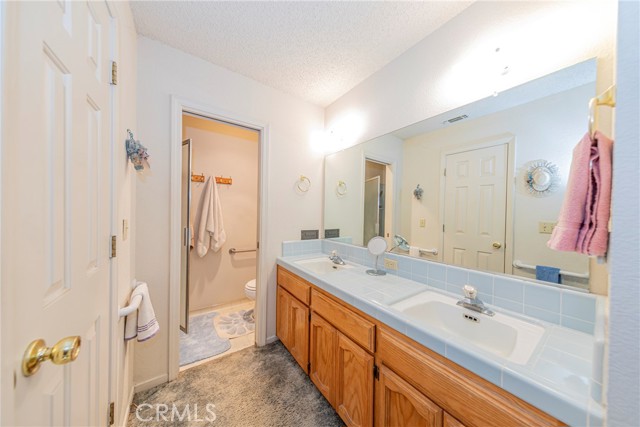 Detail Gallery Image 17 of 59 For 47457 Road 620, Oakhurst,  CA 93644 - 4 Beds | 3 Baths