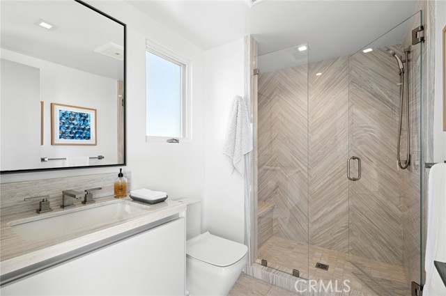 Image 44 of 62 For 304 Bay Front