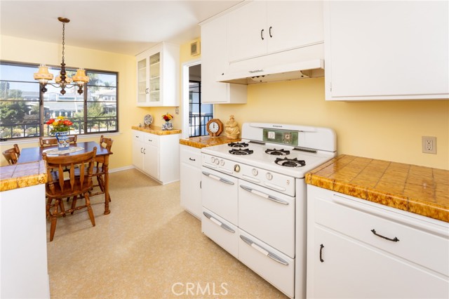 Detail Gallery Image 13 of 63 For 219 W Esplanade, San Clemente,  CA 92672 - 2 Beds | 2 Baths