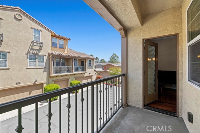 28476 Herrera Street, Valencia CA: https://media.crmls.org/medias/fa82c667-ef8c-4235-89a8-c6659ef4260b.jpg