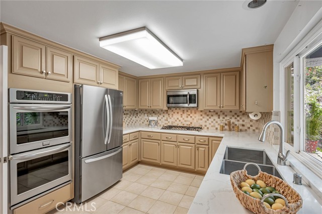 Detail Gallery Image 20 of 48 For 27072 Esward Dr, Calabasas,  CA 91301 - 5 Beds | 3 Baths