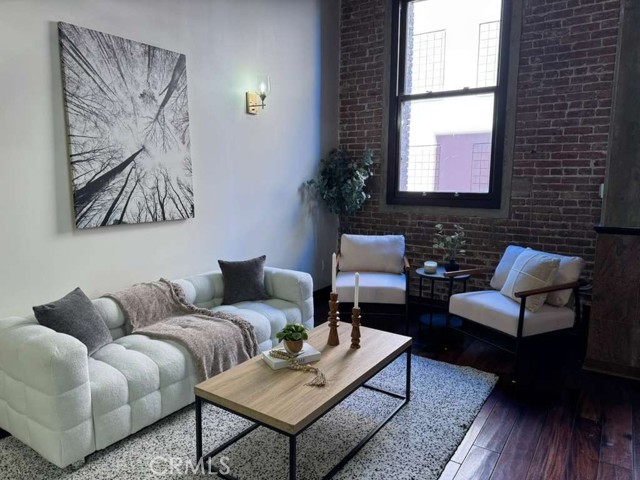 Detail Gallery Image 2 of 16 For 35 N Raymond Ave #211,  Pasadena,  CA 91103 - 1 Beds | 2 Baths