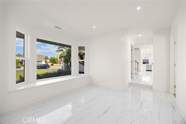 6191 Jacaranda Lane, Yorba Linda CA: https://media.crmls.org/medias/fa843568-e9db-492d-aa2a-830ded98b429.jpg