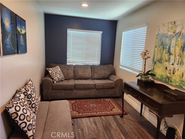 Detail Gallery Image 4 of 12 For 12028 Brookshire, Downey,  CA 90242 - 2 Beds | 2 Baths