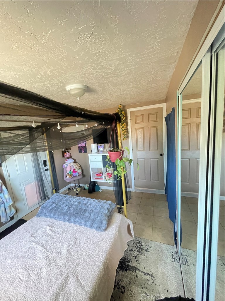 https://media.crmls.org/medias/fa84ea32-106a-4513-9eaf-71915dcfd563.jpg?preset=X-Large