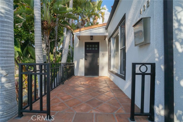 Image 3 for 432 S Orange Dr, Los Angeles, CA 90036