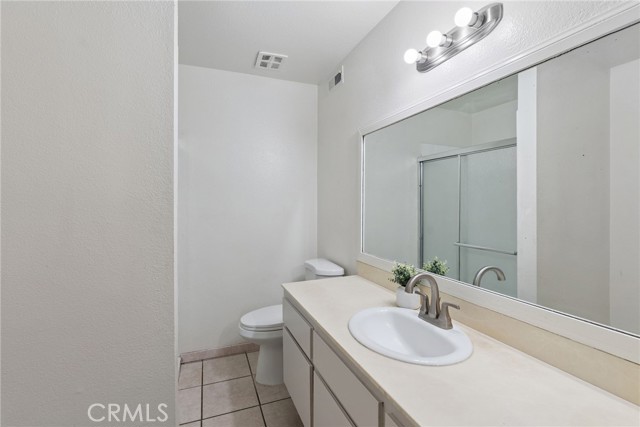 Detail Gallery Image 18 of 36 For 700 W La Veta Ave #I3,  Orange,  CA 92868 - 2 Beds | 2 Baths