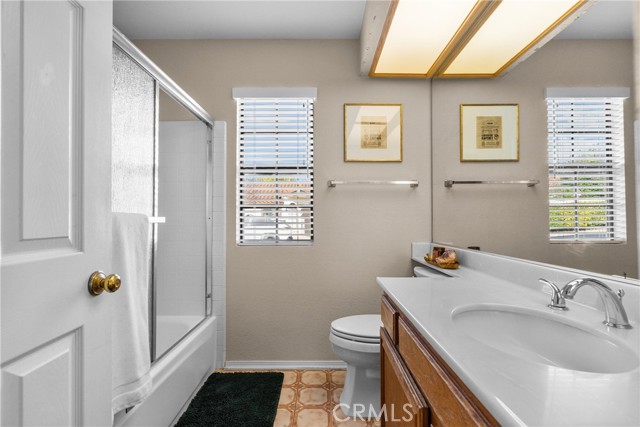 Detail Gallery Image 15 of 41 For 745 Wind Willow Way, Simi Valley,  CA 93065 - 3 Beds | 2 Baths
