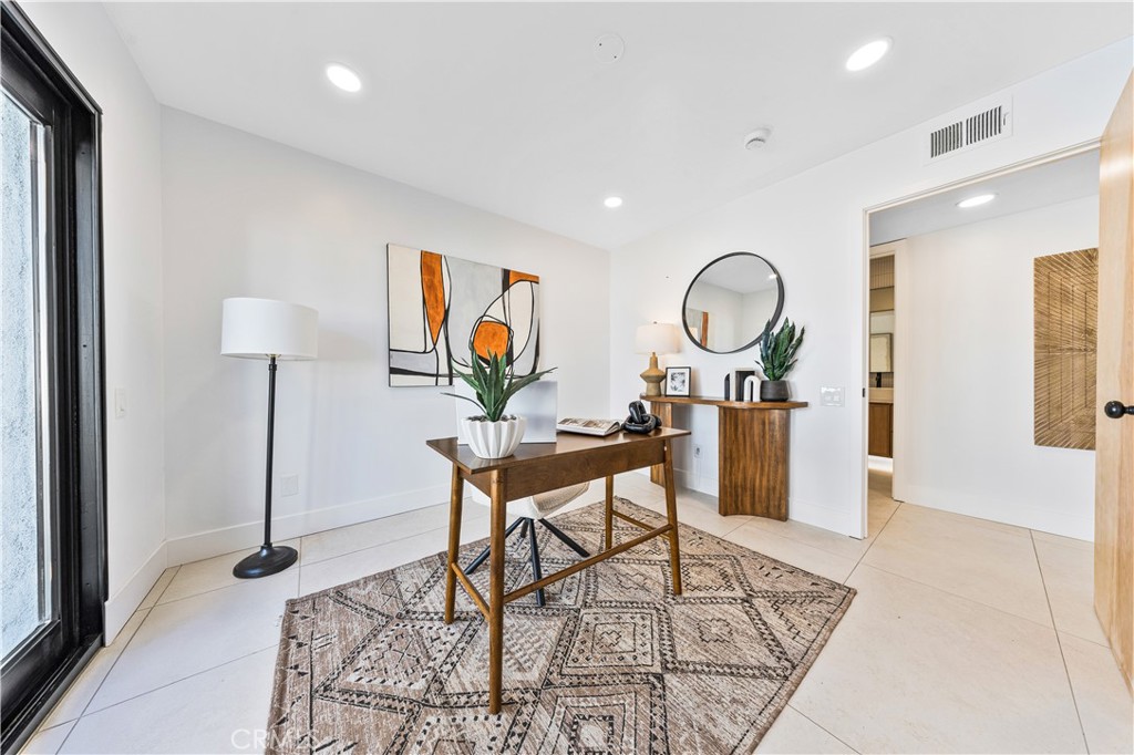 MLS #SR25274335 image #10