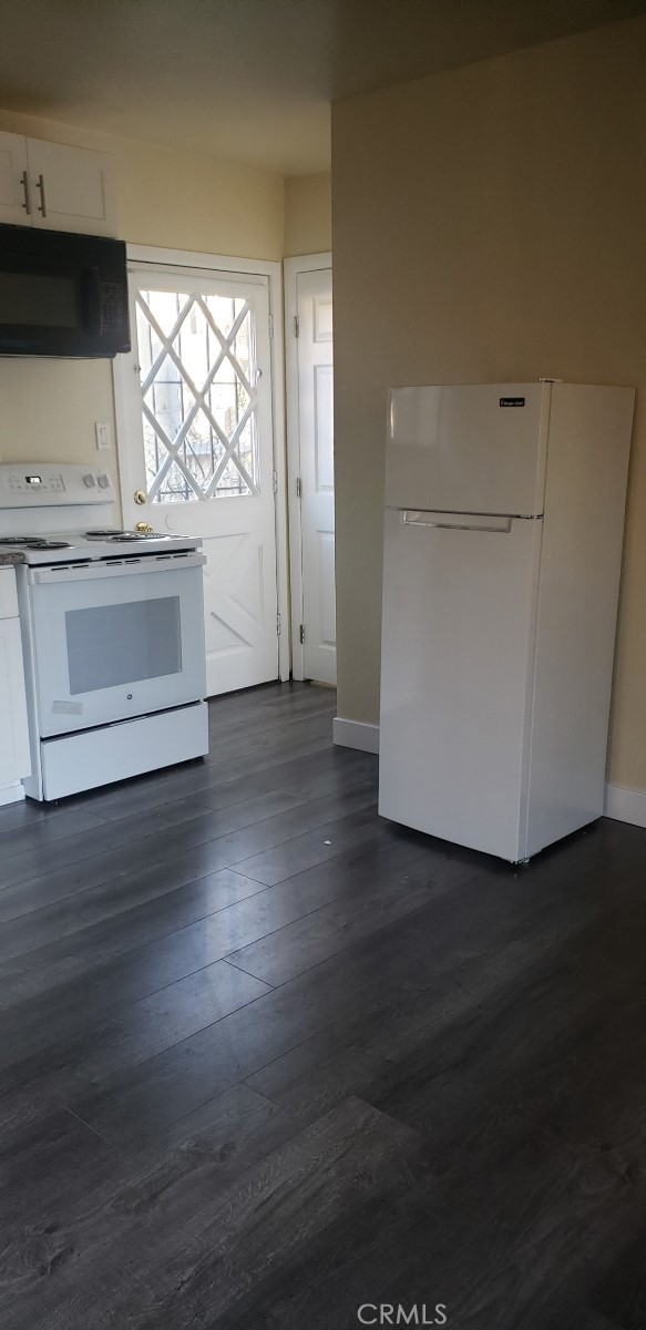 Detail Gallery Image 34 of 34 For 1742 W 82nd, Los Angeles,  CA 90047 - – Beds | – Baths