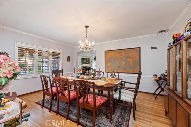 Detail Gallery Image 12 of 38 For 3630 Castle Reagh, Riverside,  CA 92506 - 3 Beds | 2/1 Baths