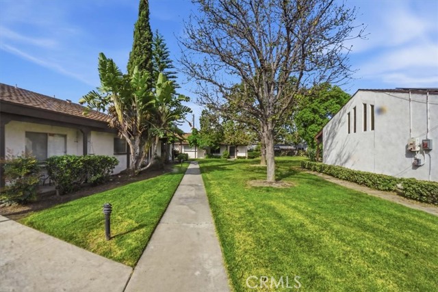 Detail Gallery Image 40 of 57 For 2011 W Katella, Anaheim,  CA 92804 - 2 Beds | 2 Baths