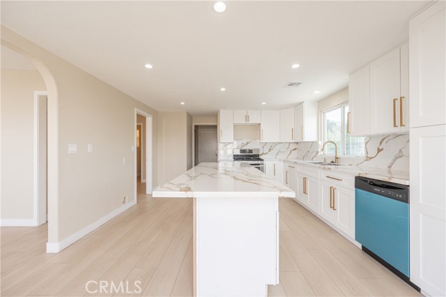 Detail Gallery Image 25 of 61 For 957 Sierra Hills Ln, Palmdale,  CA 93550 - 3 Beds | 2 Baths