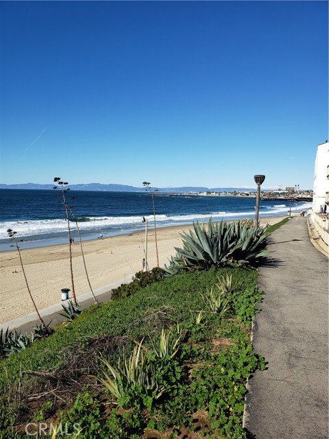 Detail Gallery Image 23 of 28 For 625 Esplanade #4,  Redondo Beach,  CA 90277 - 1 Beds | 1 Baths