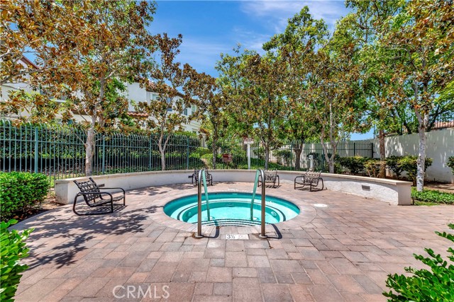 2871 Player Lane, Tustin CA: https://media.crmls.org/medias/fa8816ac-04e4-46d1-93a4-0490e0f39ec4.jpg