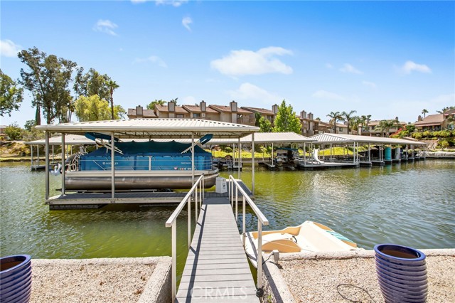 30201 Spray Drive, Canyon Lake CA: https://media.crmls.org/medias/fa886c59-4a5b-4017-99ba-ec65d1064840.jpg