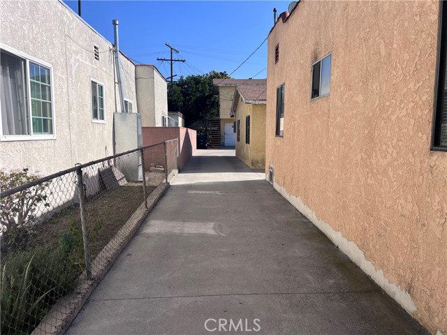 Detail Gallery Image 6 of 20 For 8954 S Gate, South Gate,  CA 90280 - – Beds | – Baths