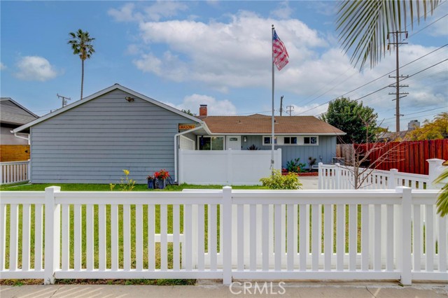 Image 2 for 6406 E Fairbrook St, Long Beach, CA 90815