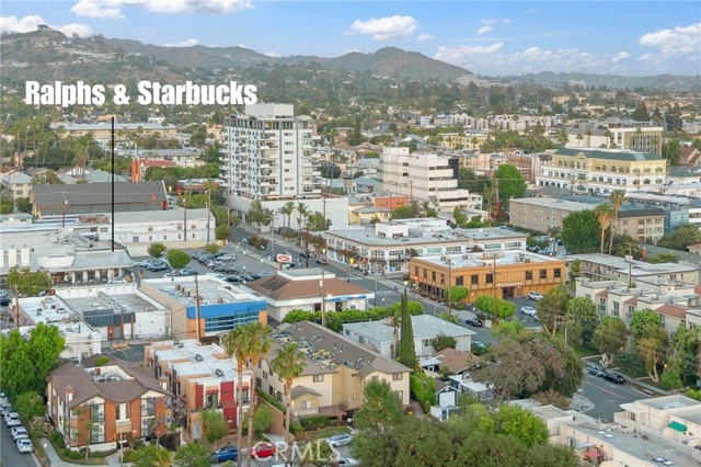 301 W Loraine Street, Glendale CA: https://media.crmls.org/medias/fa891490-d0bf-4efd-8cbf-079d1048bb5a.jpg