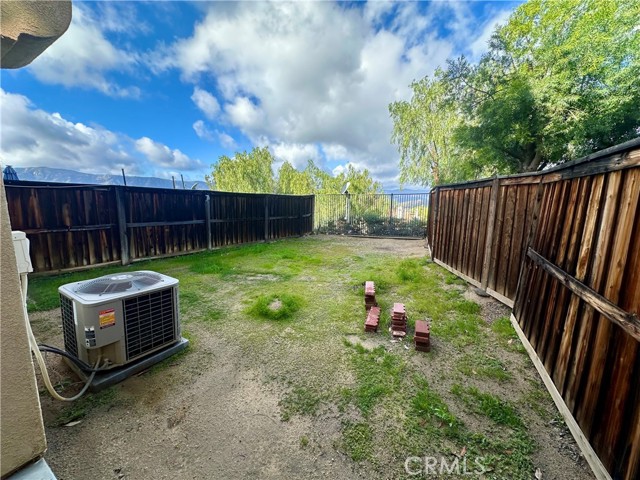 Detail Gallery Image 16 of 19 For 15431 Park Point #108,  Lake Elsinore,  CA 92532 - 3 Beds | 2/1 Baths