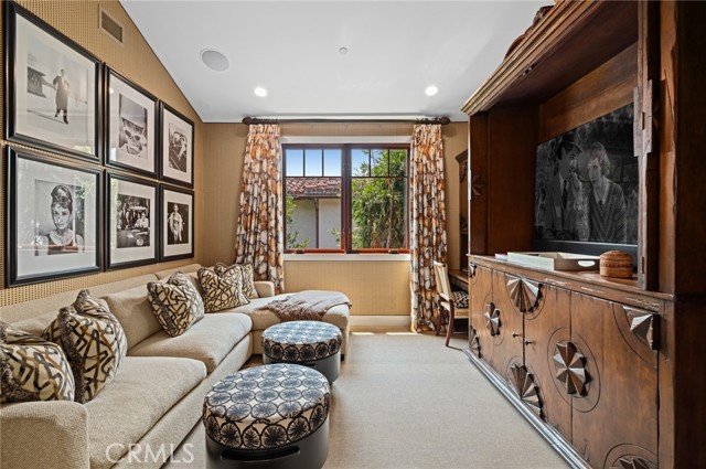 2238 Channel Road, Newport Beach CA: https://media.crmls.org/medias/fa89efe9-2da9-43b1-bdeb-41d4f6a2d4ff.jpg