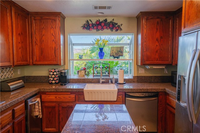 Detail Gallery Image 60 of 75 For 37550 Avenida La Cresta, Murrieta,  CA 92562 - 4 Beds | 2/1 Baths