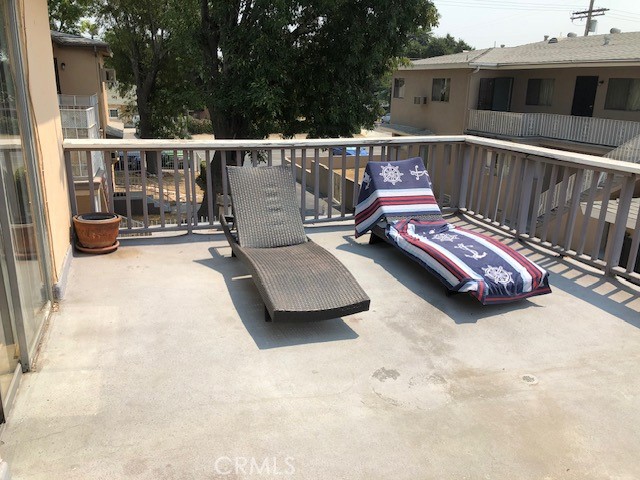 5921 Cahuenga Boulevard, North Hollywood CA: https://media.crmls.org/medias/fa8a8662-a1d0-42b9-89e5-3287b68f4c39.jpg