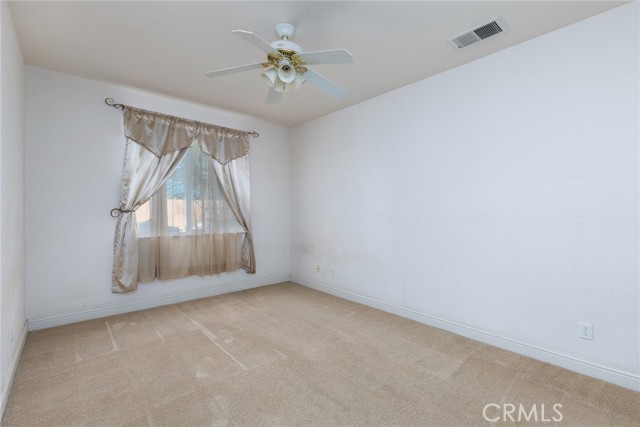 Detail Gallery Image 16 of 17 For 2681 Wrenwood, Clovis,  CA 93611 - 5 Beds | 3/1 Baths