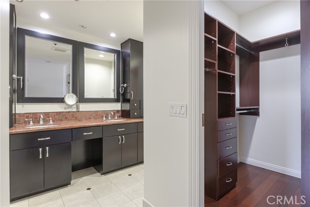 343 Pioneer Drive, Glendale CA: https://media.crmls.org/medias/fa8b37a2-b0e9-4ba7-a100-8b1cefda213c.jpg