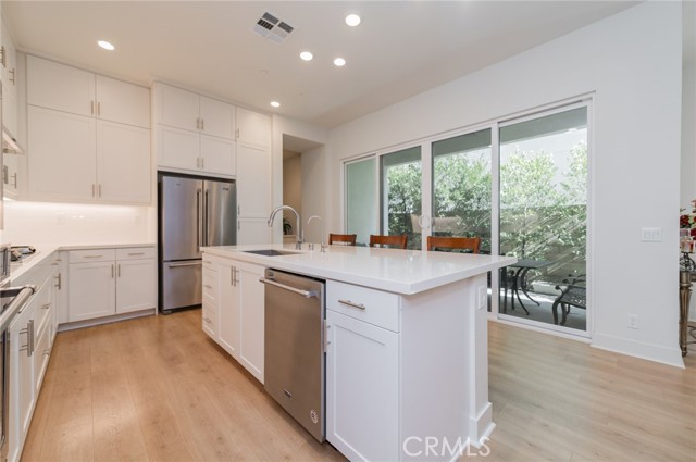 Detail Gallery Image 13 of 30 For 119 Novel, Irvine,  CA 92618 - 3 Beds | 2/2 Baths