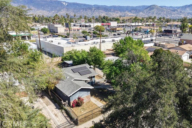Detail Gallery Image 3 of 25 For 264 East Orange, San Bernardino,  CA 92410 - 3 Beds | 2 Baths