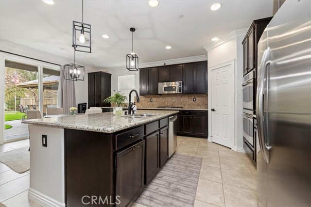 Detail Gallery Image 19 of 62 For 35555 Desert Rose Way, Lake Elsinore,  CA 92532 - 4 Beds | 3/1 Baths