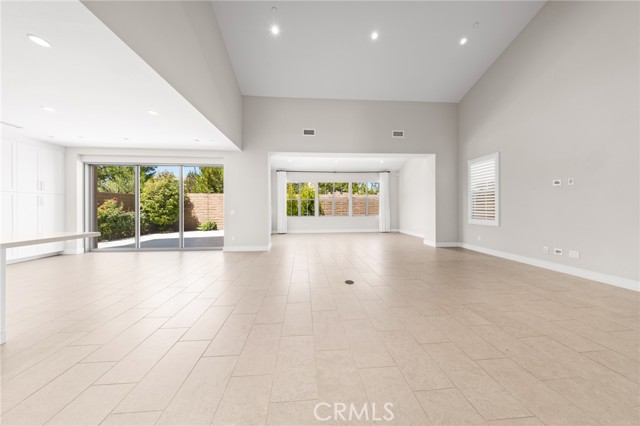Detail Gallery Image 2 of 16 For 231 Evaroad, Irvine,  CA 92602 - 4 Beds | 3 Baths