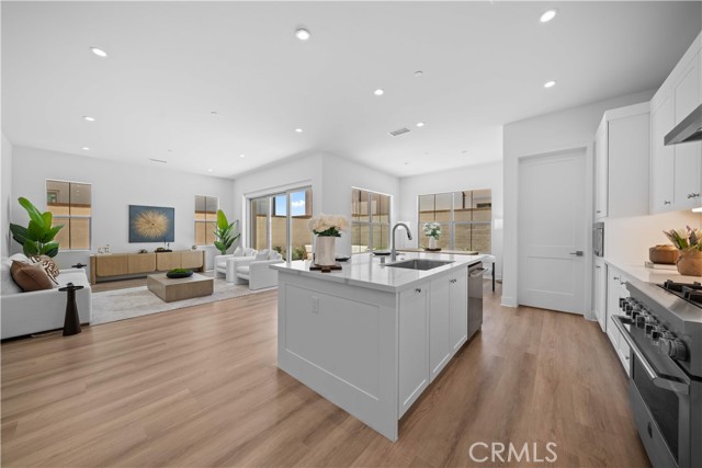 114 eversedge, Irvine CA: https://media.crmls.org/medias/fa8e84f3-ec0e-4912-9e2d-8097f1b073ba.jpg