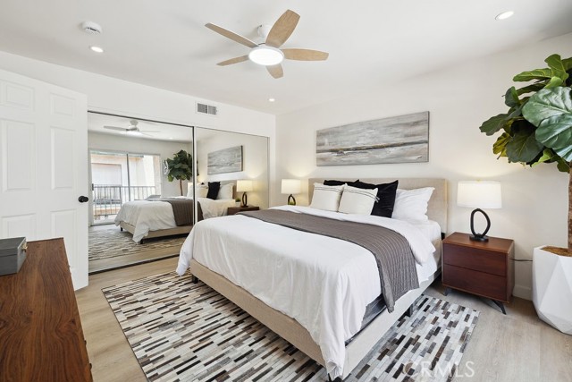 6101 Fulton Avenue, Van Nuys CA: https://media.crmls.org/medias/fa8f3515-3edd-4123-8e55-473ea7713231.jpg