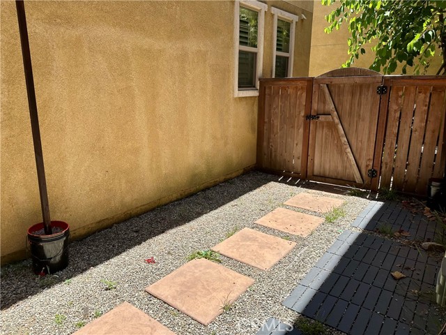 912 N Alameda Avenue, Azusa CA: https://media.crmls.org/medias/fa8f3610-54f3-42bd-9d13-f7d3a24a9356.jpg