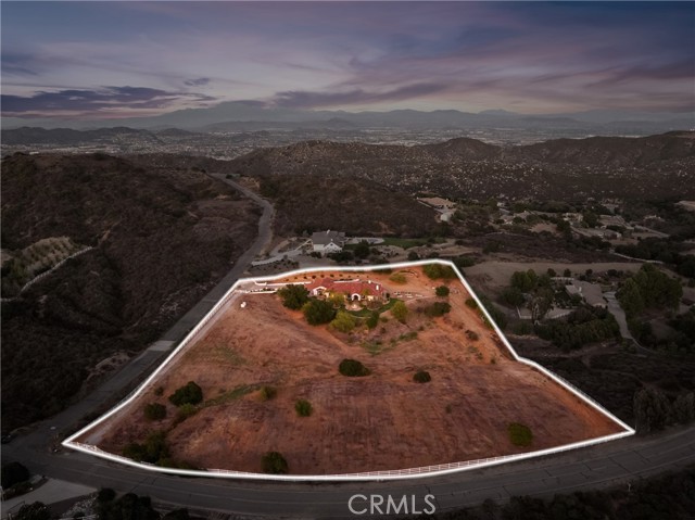 Detail Gallery Image 9 of 9 For 21977 Paseo Chico, Murrieta,  CA 92562 - 4 Beds | 3/1 Baths