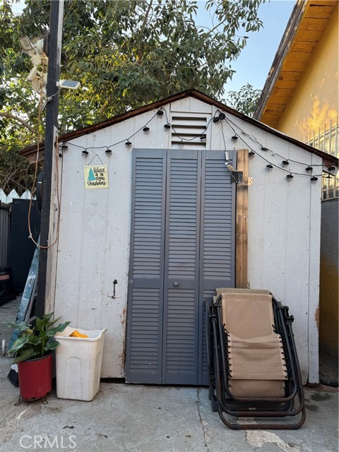 Detail Gallery Image 13 of 14 For 800 W 97th, Los Angeles,  CA 90044 - 3 Beds | 1 Baths